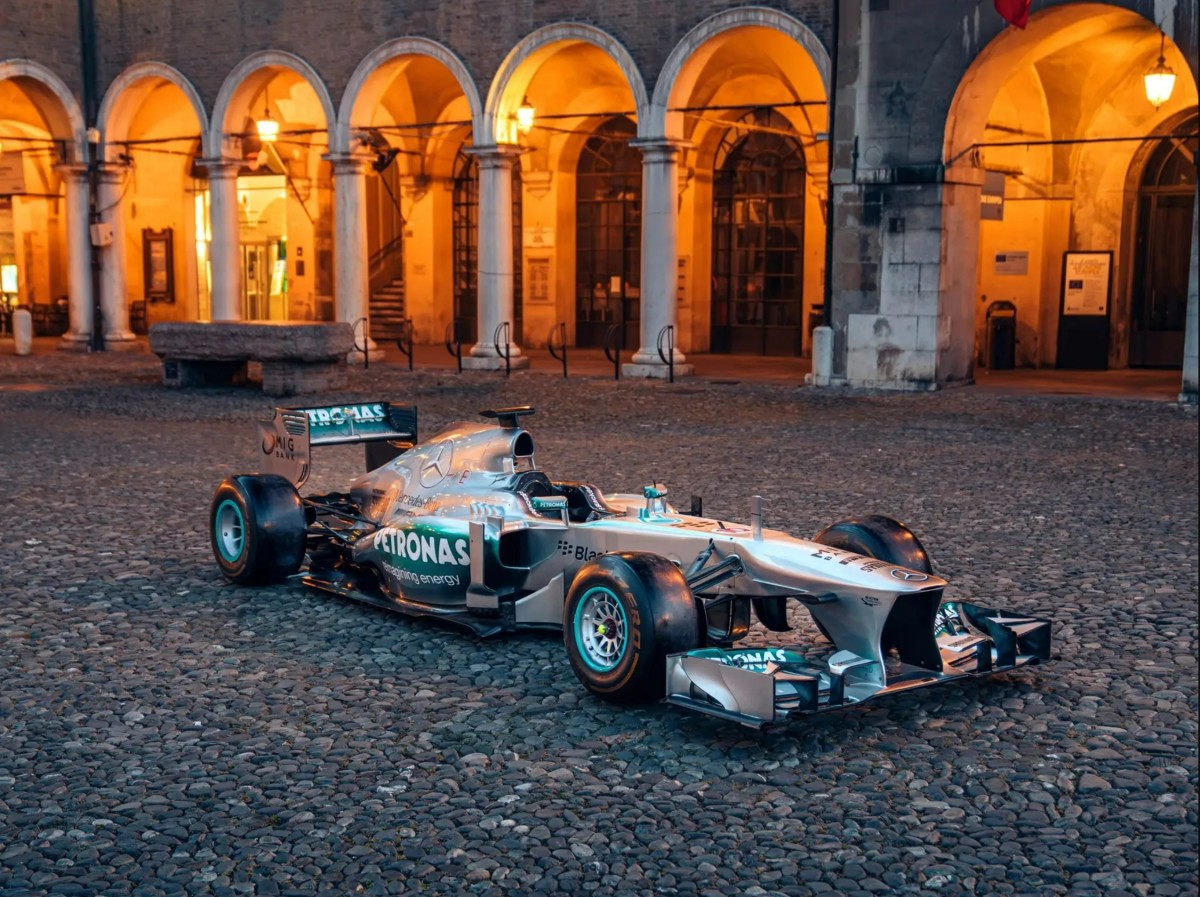 Mercedes 04